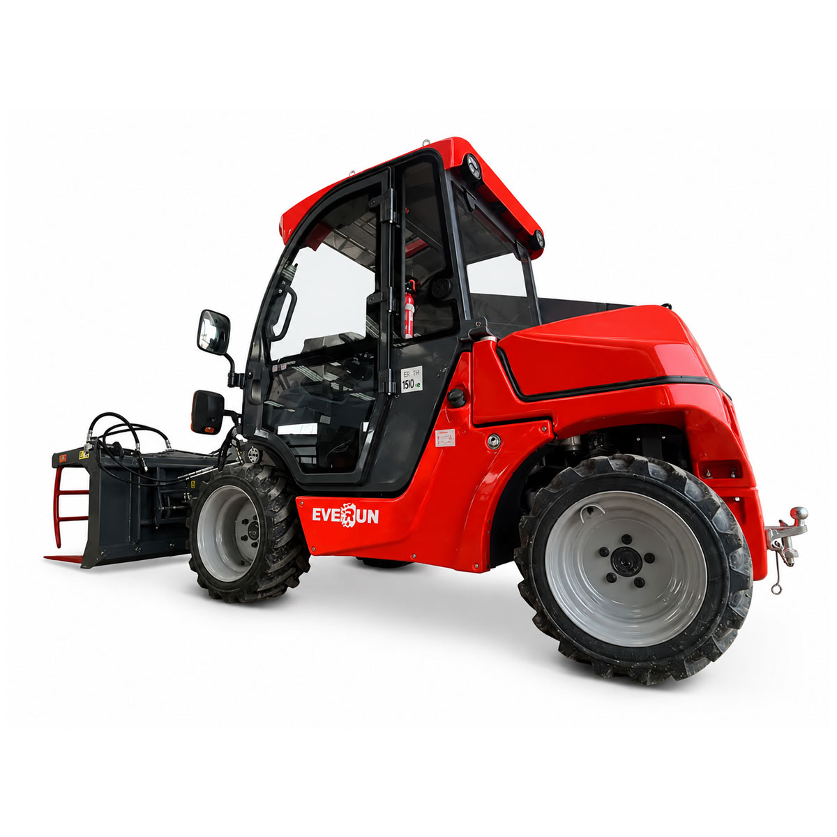 Chariot télescopique EVERUN ERT1500 équipé d’un accessoire agricole