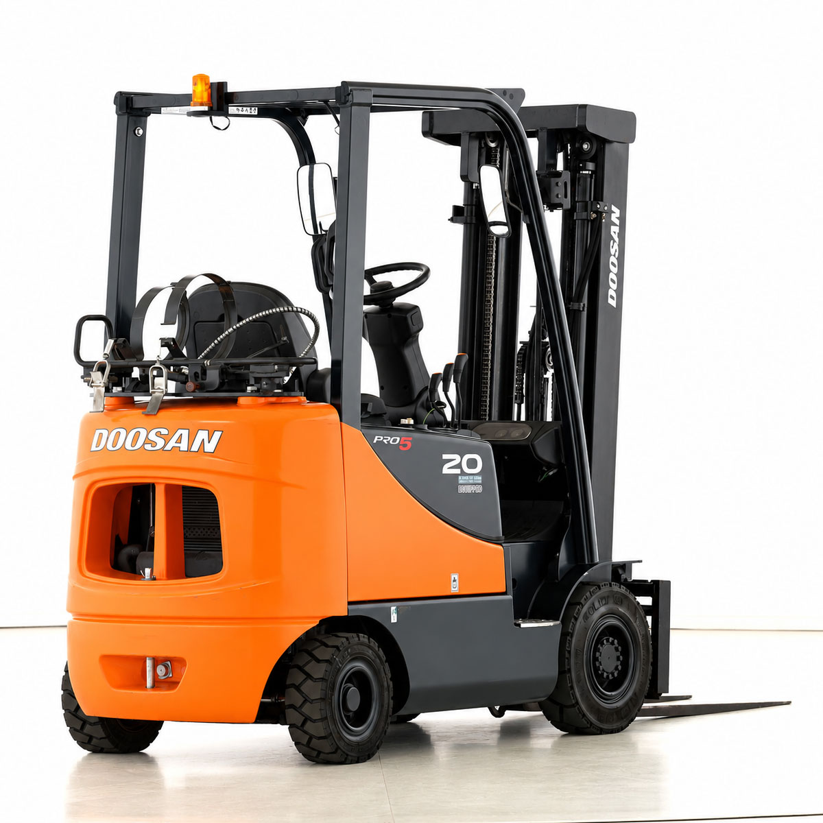 Chariot frontal gaz DOOSAN G20-SC5 vue arrière