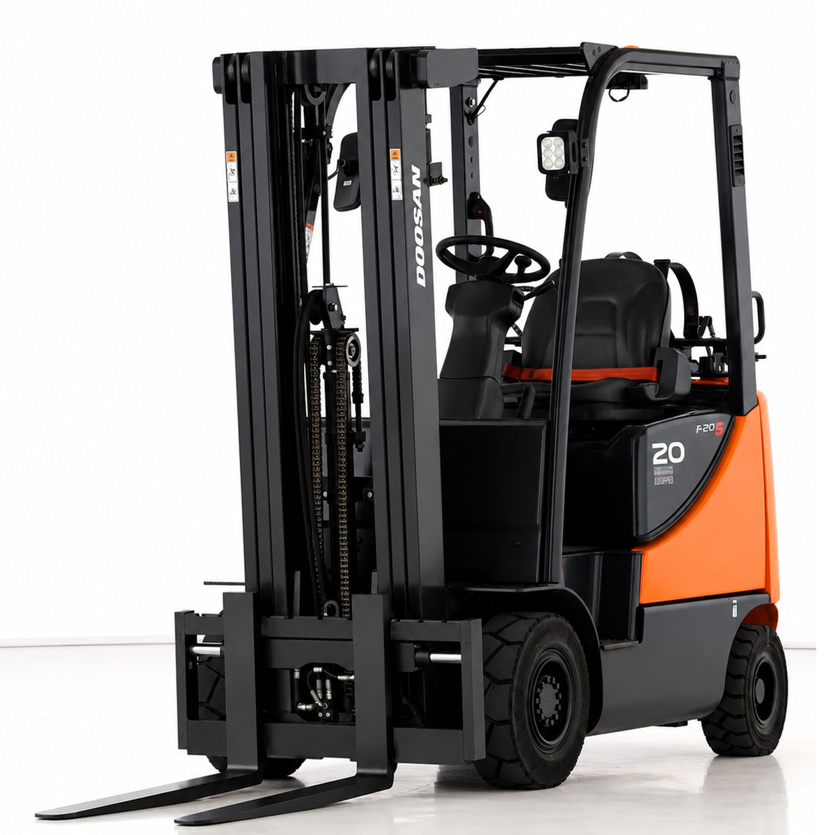Chariot frontal gaz DOOSAN G20-SC5 2000 kg vue avant