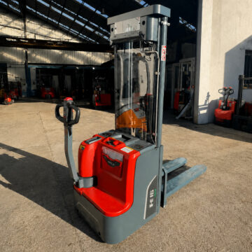 Gerbeur électrique HELI CDD16-A2LIH 1600 kg avec mât Triplex 5400 mm et batterie lithium